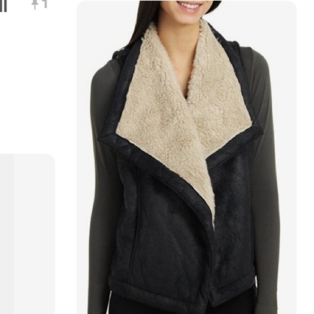 SALE 🏷Black fur and suede vest!