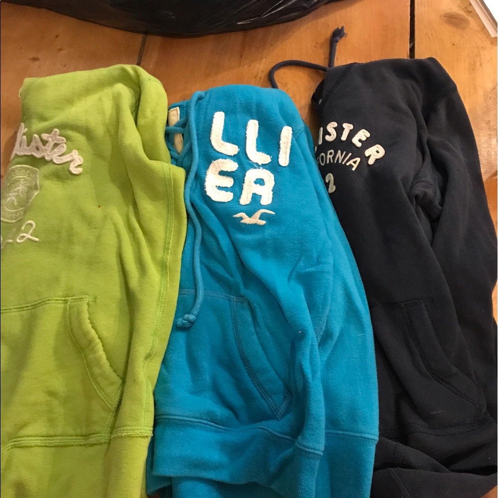 3 Hollister sweatshirts