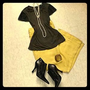 Alice & Olivia Leather Detailed Fashion T-Shirt