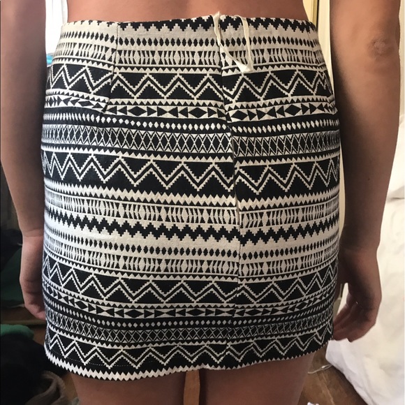 Pattern skirt - Picture 2 of 3