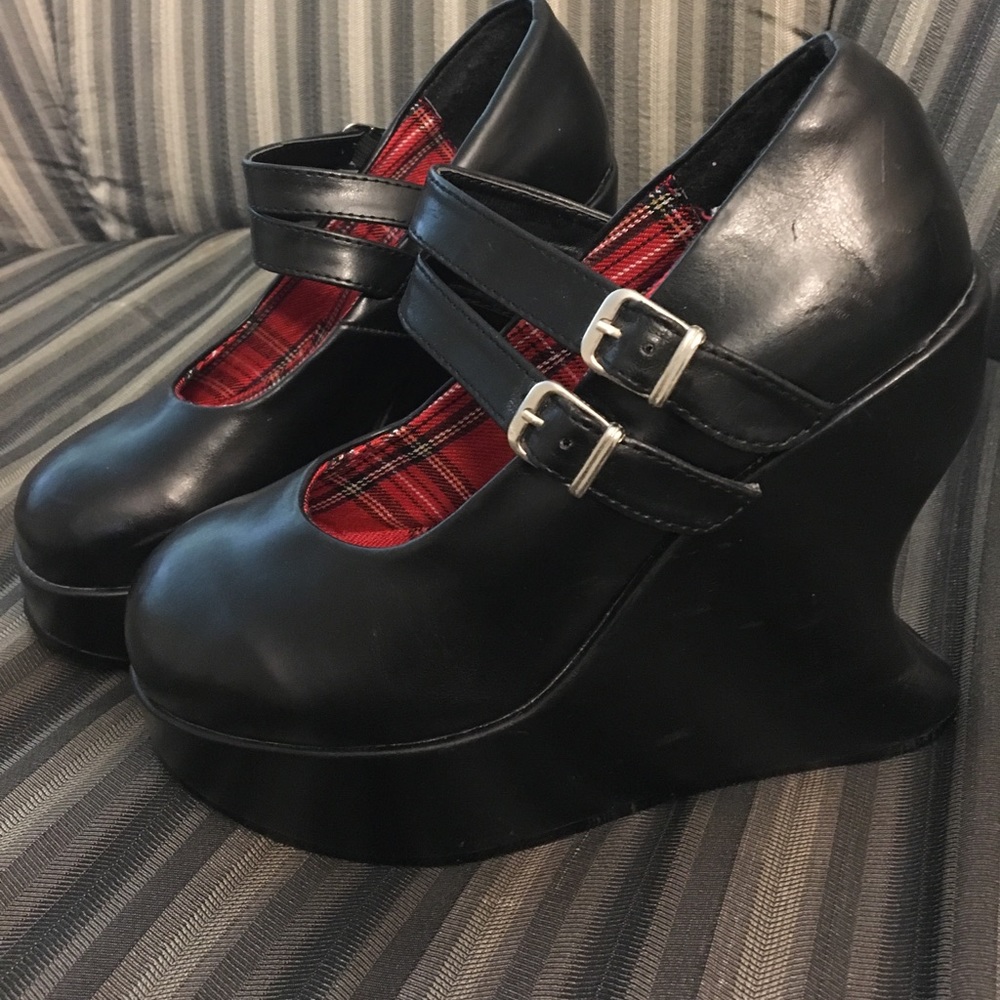 Demonia Mary Jane platforms