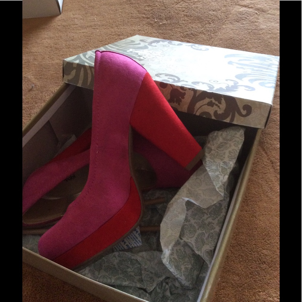 Platform shoes - Picture 2 of 3