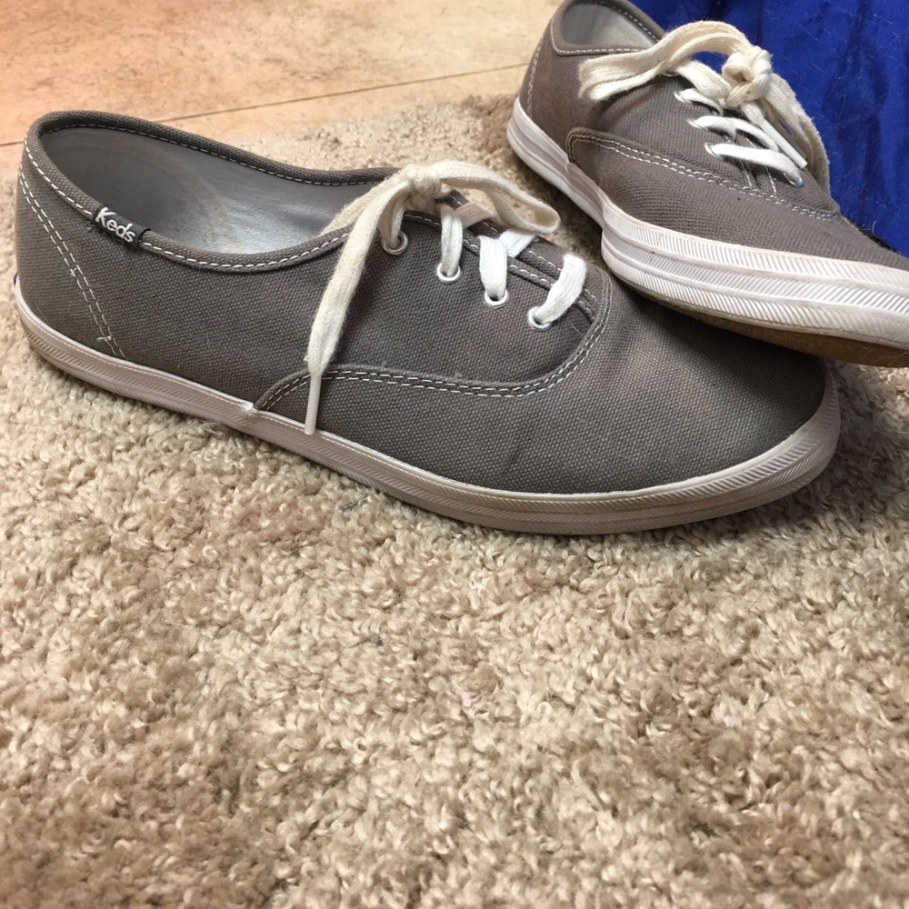 Grey keds 👟