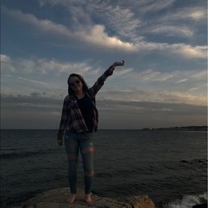 Meet your Posher, Kayla