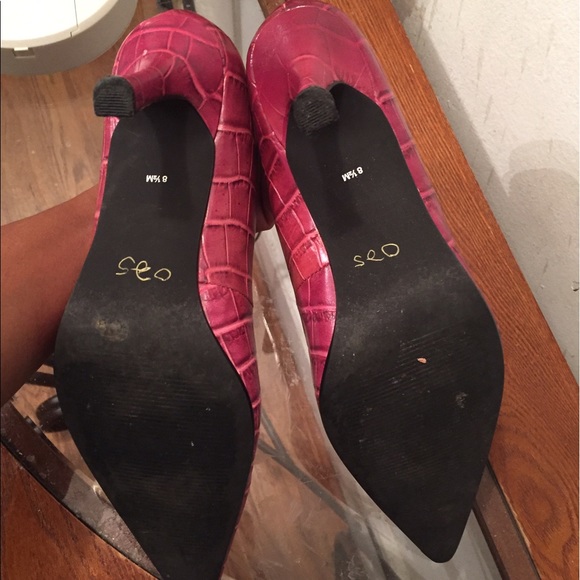 Shoes - Picture 3 of 3