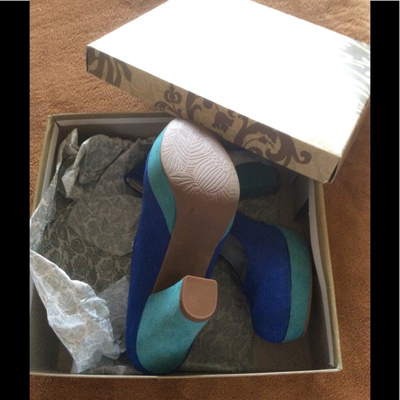 Platform shoes sz 7 - Picture 2 of 2