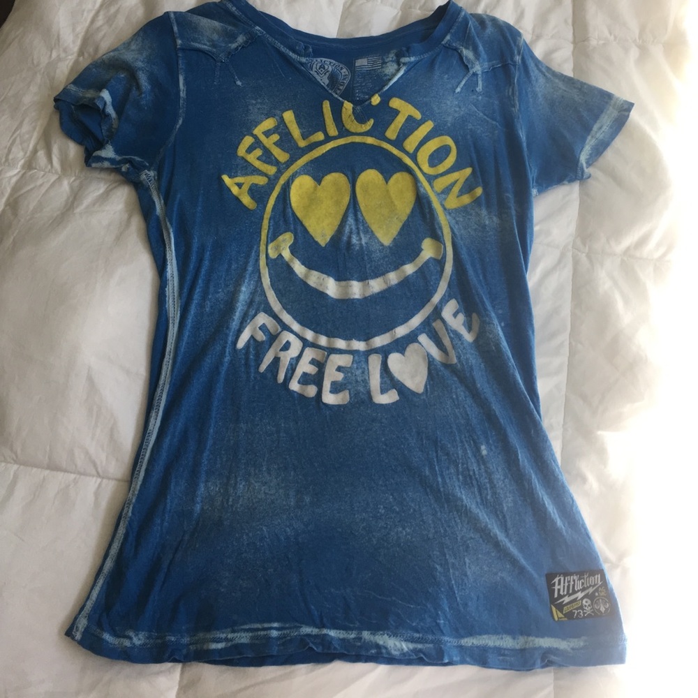 Affliction- FREE LOVE Tee 😍