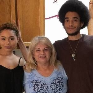 Meet your Posher, Rose