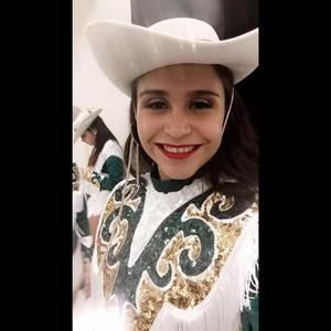 Meet your Posher, Alondra