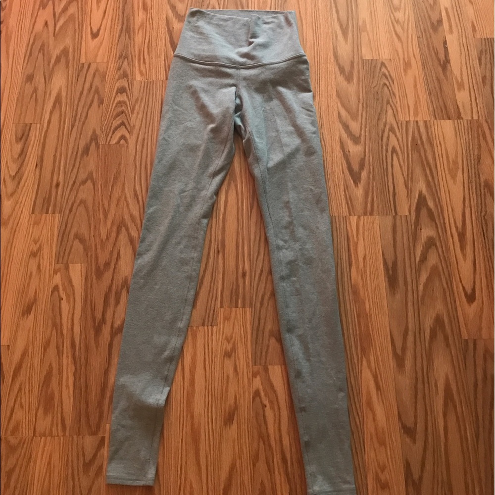 LULU LEMON GRAY LEGGINGS