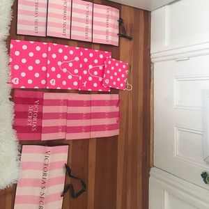 Set of 13 vs and pink shopping and gift bags
