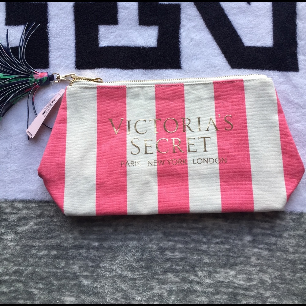NWT VICTORIAS SECRET LTD EDITION BEAUTY BAG