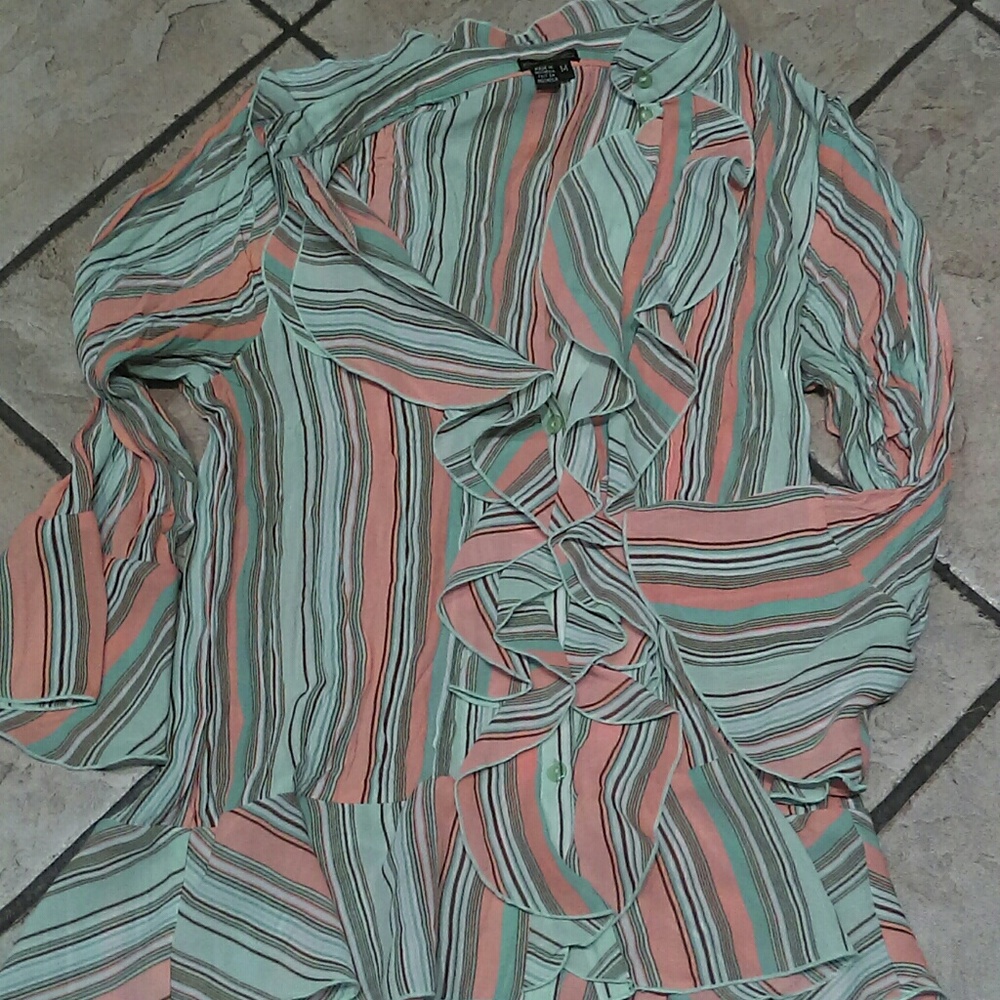 Piano ruffled blouse Size Medium