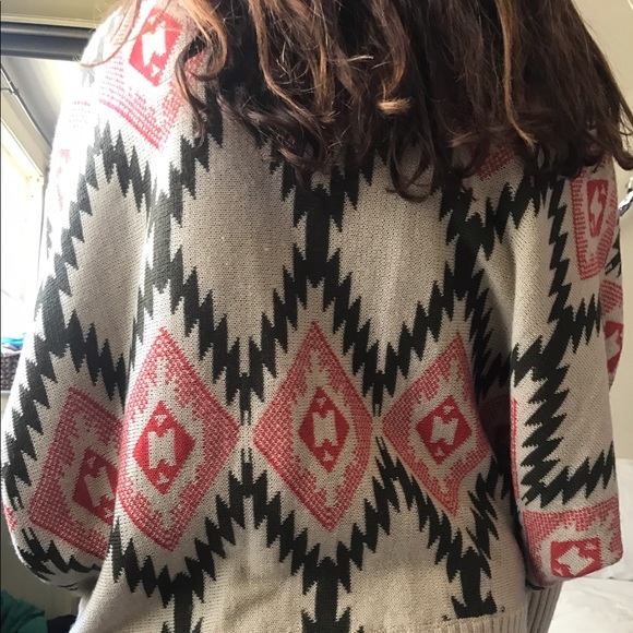 Pattern sweater - Picture 3 of 3