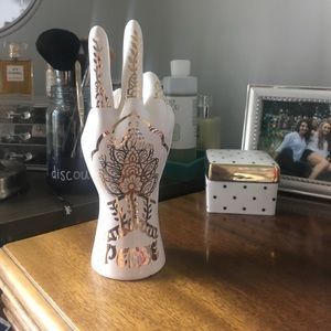 Lucky Brand Peace Sign Ring Holder
