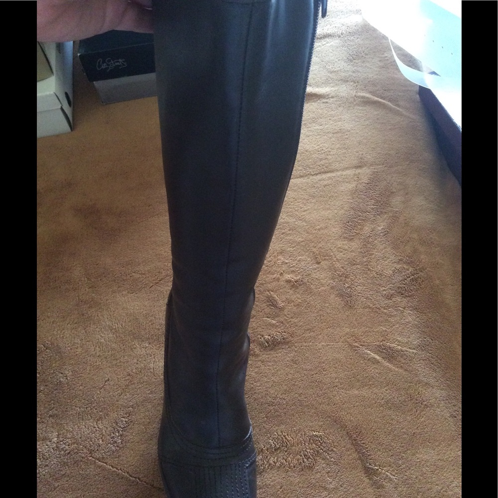Black boots