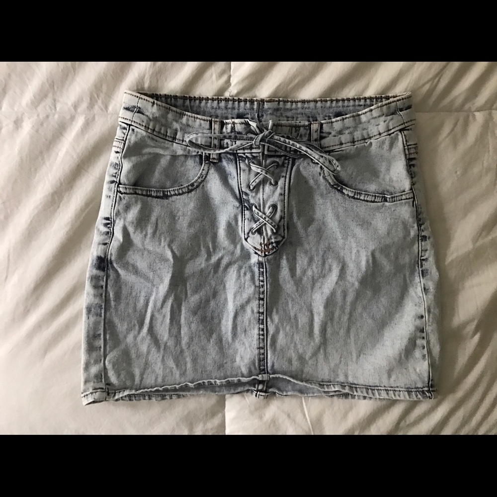 Acid wash skirt