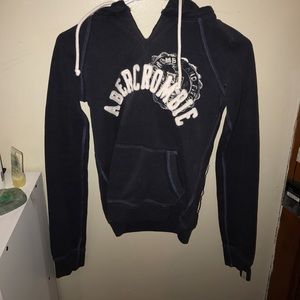 Abercrombie Sweatshirt