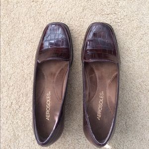 Dress shoe