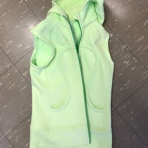 Lululemon neon vest