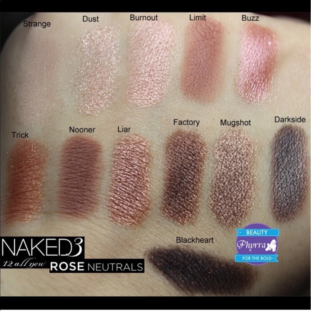 ๐๐Urban Decay Naked 3 Eyeshadow Palette๐ - Picture 4 of 5