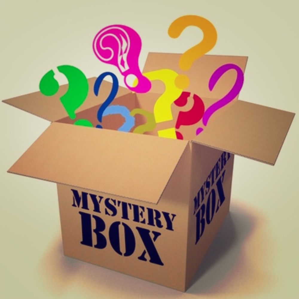 New Born - 6 month Baby boy goodie box