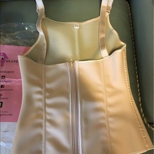 Waist Shaperz mid-thigh full semi-vest