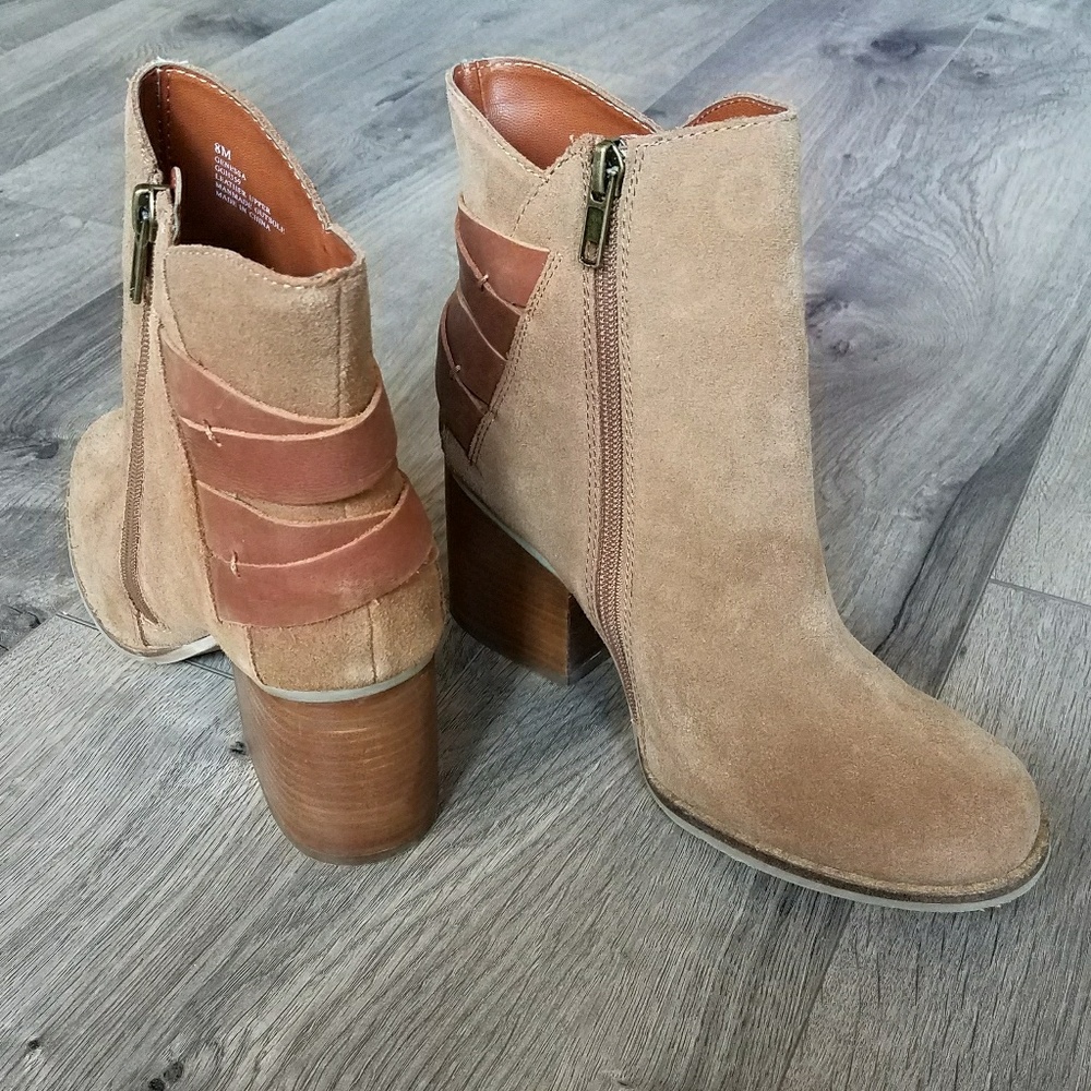 ⬇PRICE DROP⬇ MIA suede booties - Picture 5 of 6