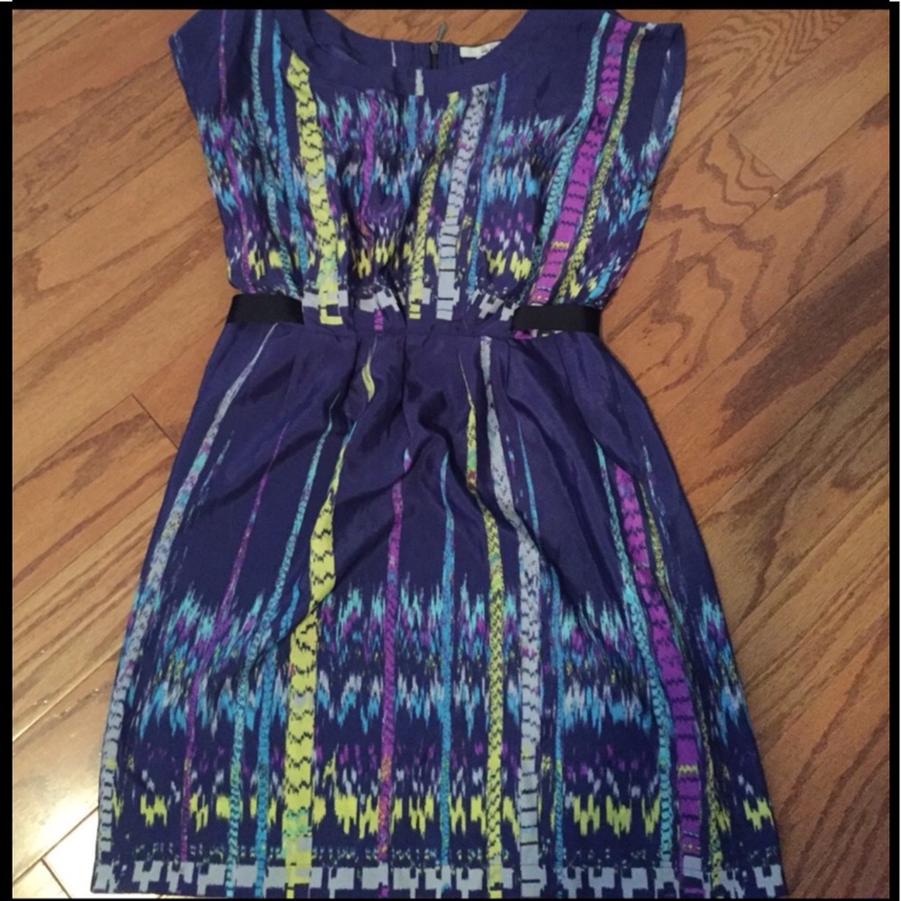 Beautiful zip back dress