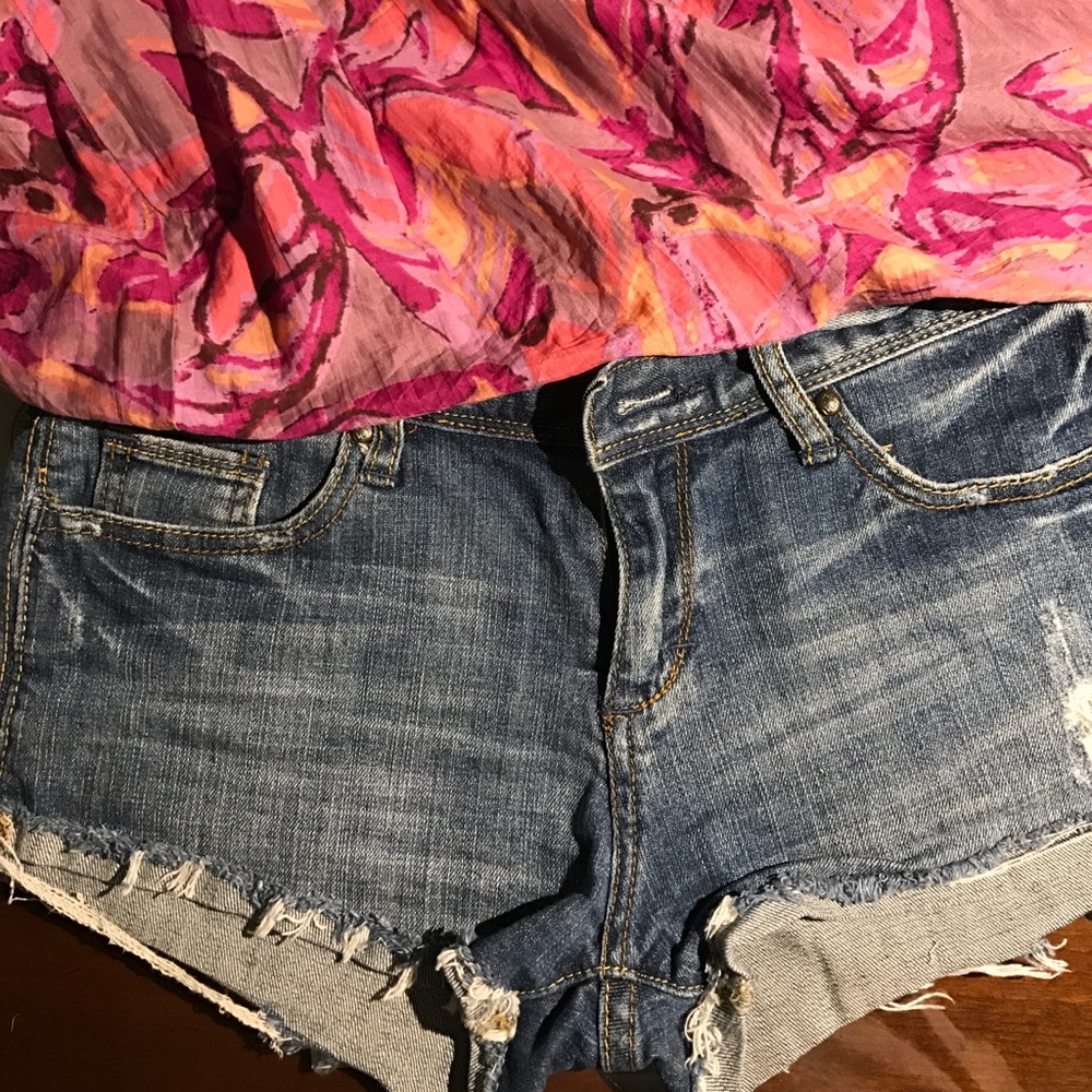 Urban behavior denim daisy dukes