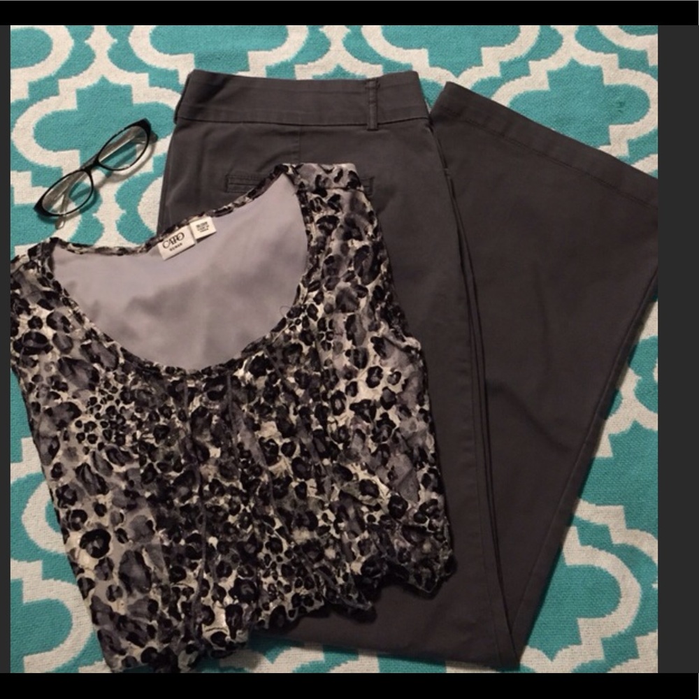 💕Cato top size 18/20 very cute lace with ruffles