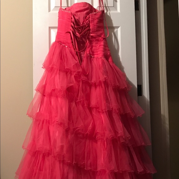 I am selling my junior prom dress. - Picture 2 of 4