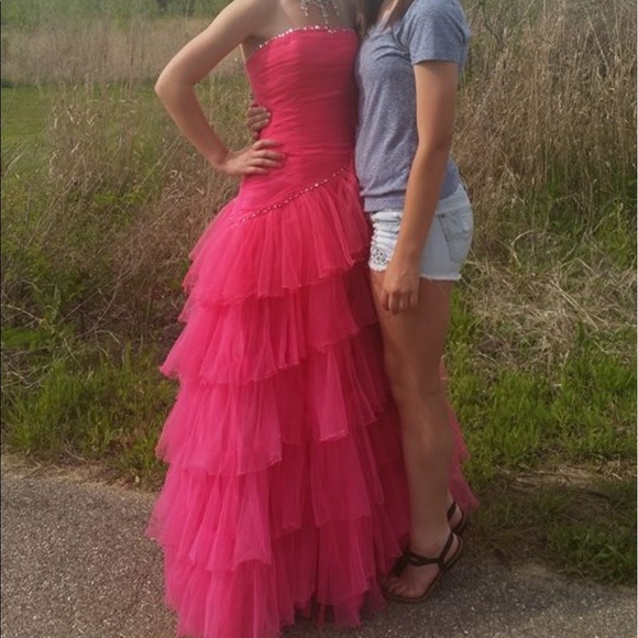 I am selling my junior prom dress. - Picture 4 of 4