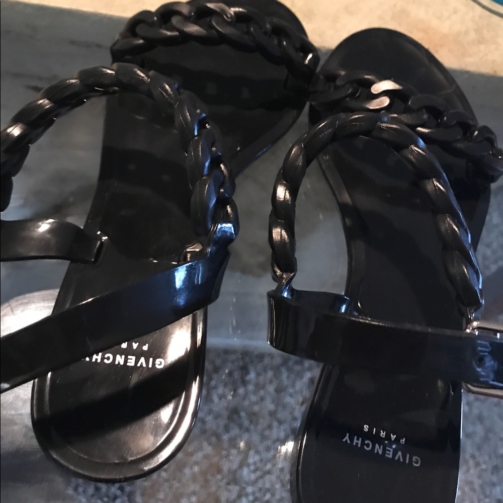 Sandals - Picture 1 of 2