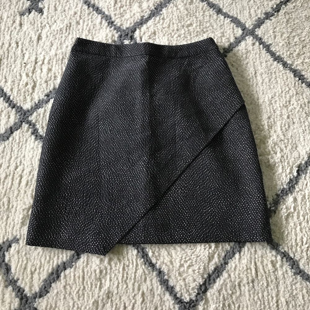 H&M high waisted skirt, brand new never worn!