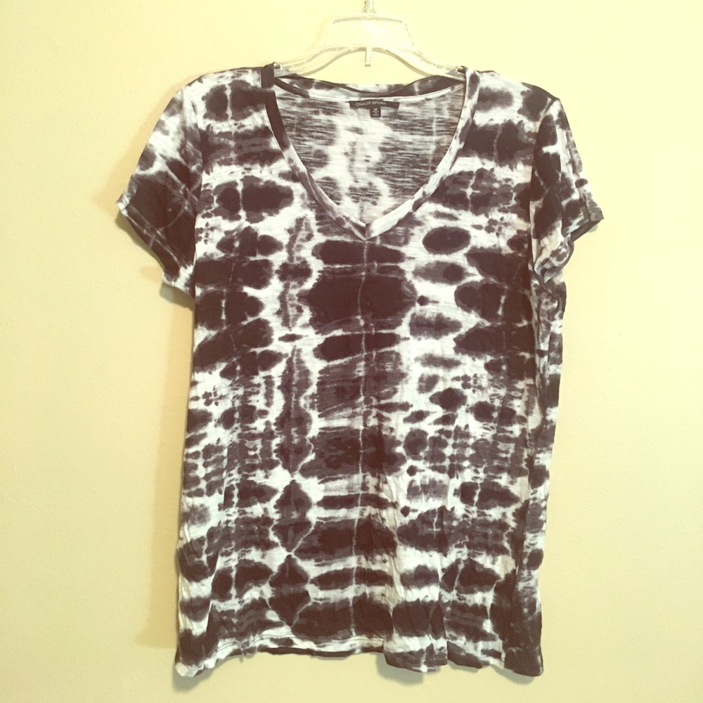 Black and White Tie Dye VNeck