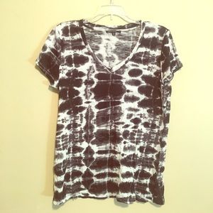 Black and White Tie Dye VNeck