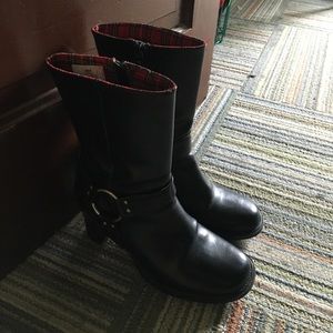 Tommy Hilfiger black harness boots #moto boots