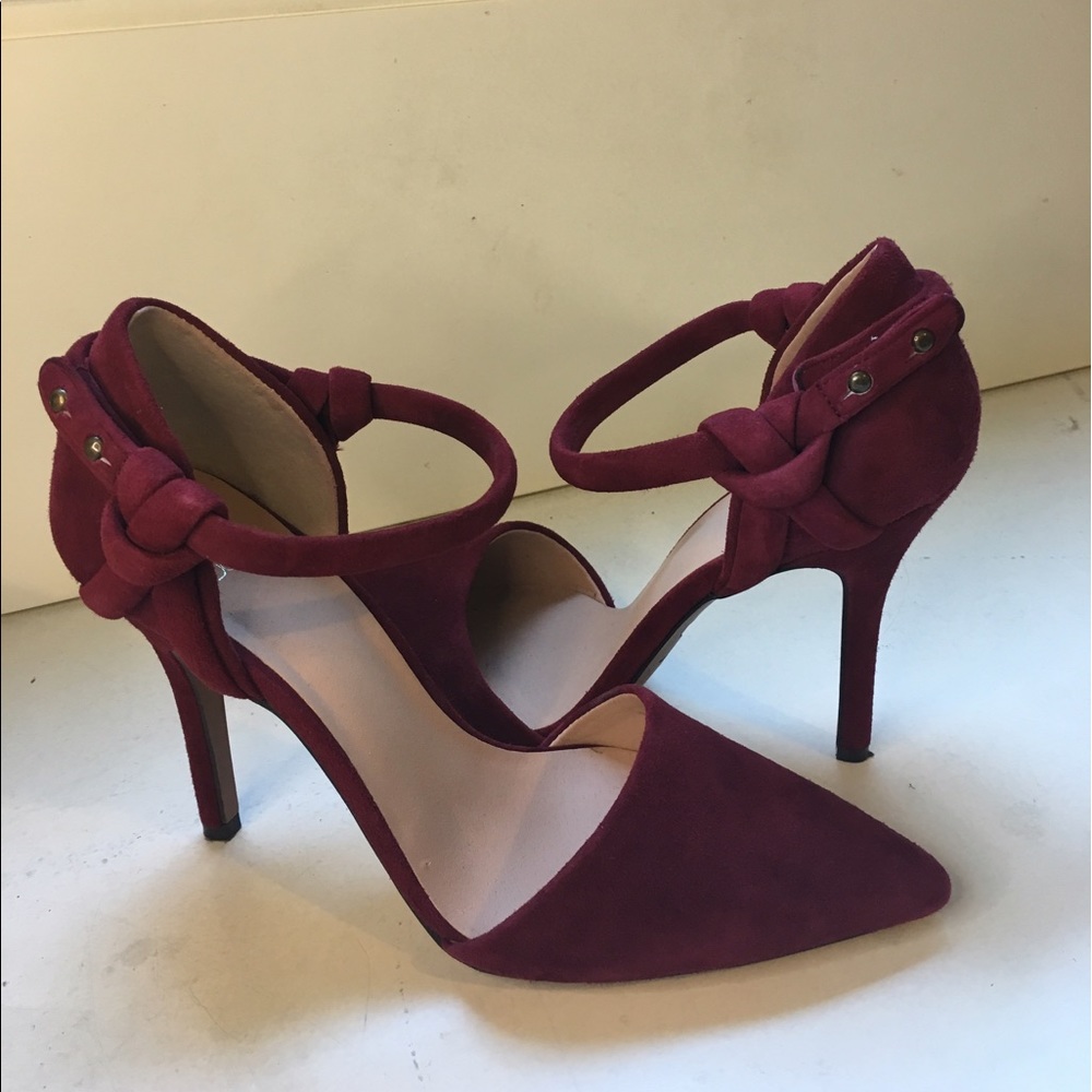 Joes suede pointed toe heel