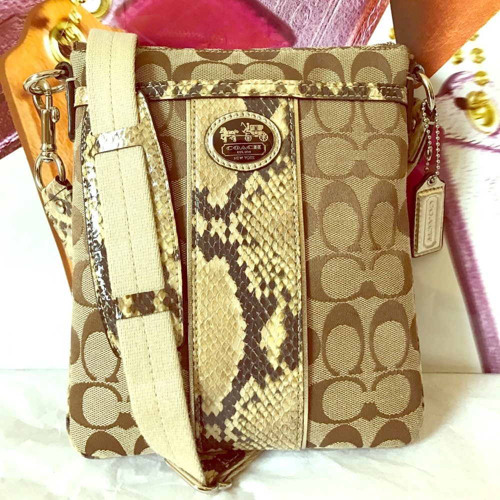 Coach Sutton Signature Python Swingpack Khaki