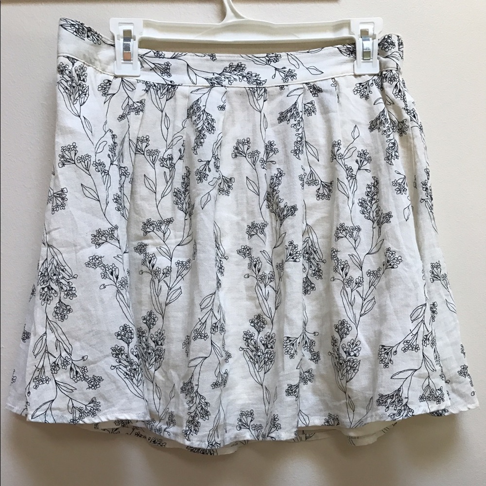 Flowy summer skirt