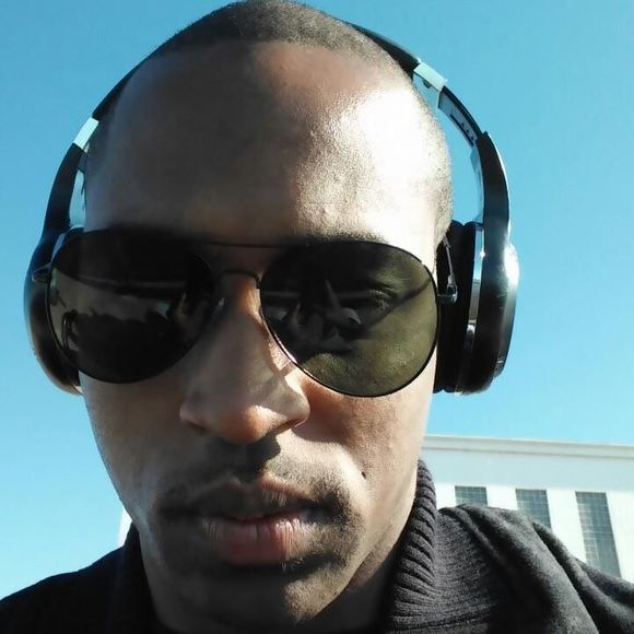 Meet your Posher, Gerald - Picture 1 of 1