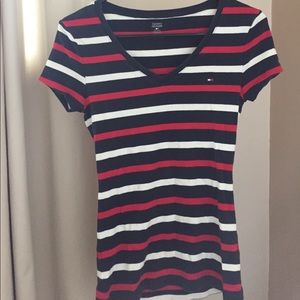 Tommy Hilfiger v neck