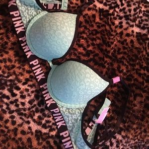 Victoria Secret Pink Leopard Logo bras set 32A
