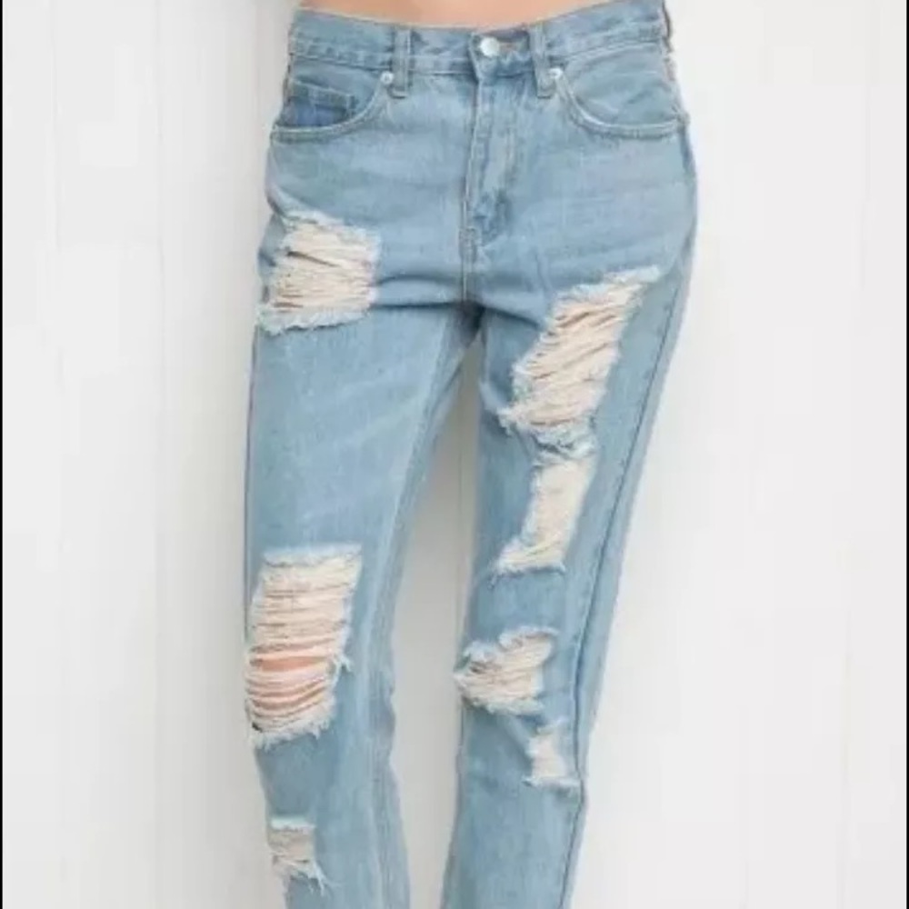 brandy melville distressed boyfriend jeans