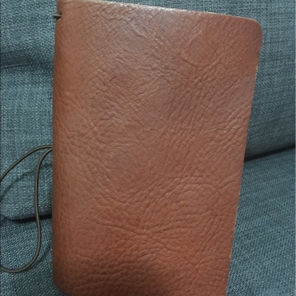 Chic Sparrow Creme Brulee Classic w/ Riveted Loop