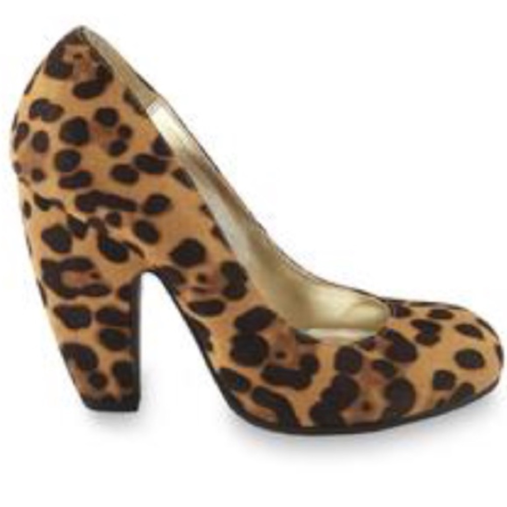 ‼️MARKDOWN ‼️ Bongo Leopard Print Gracie Pump