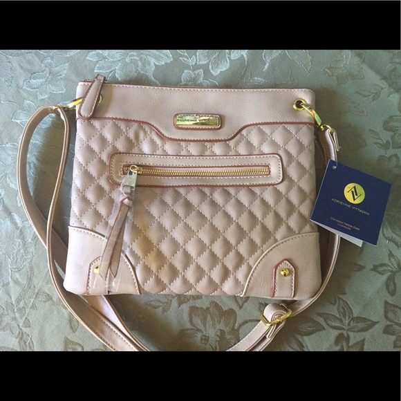 Adrienne Vittadini Handbags - 💰NEW Adrienne Vittadini Crossbody Purse