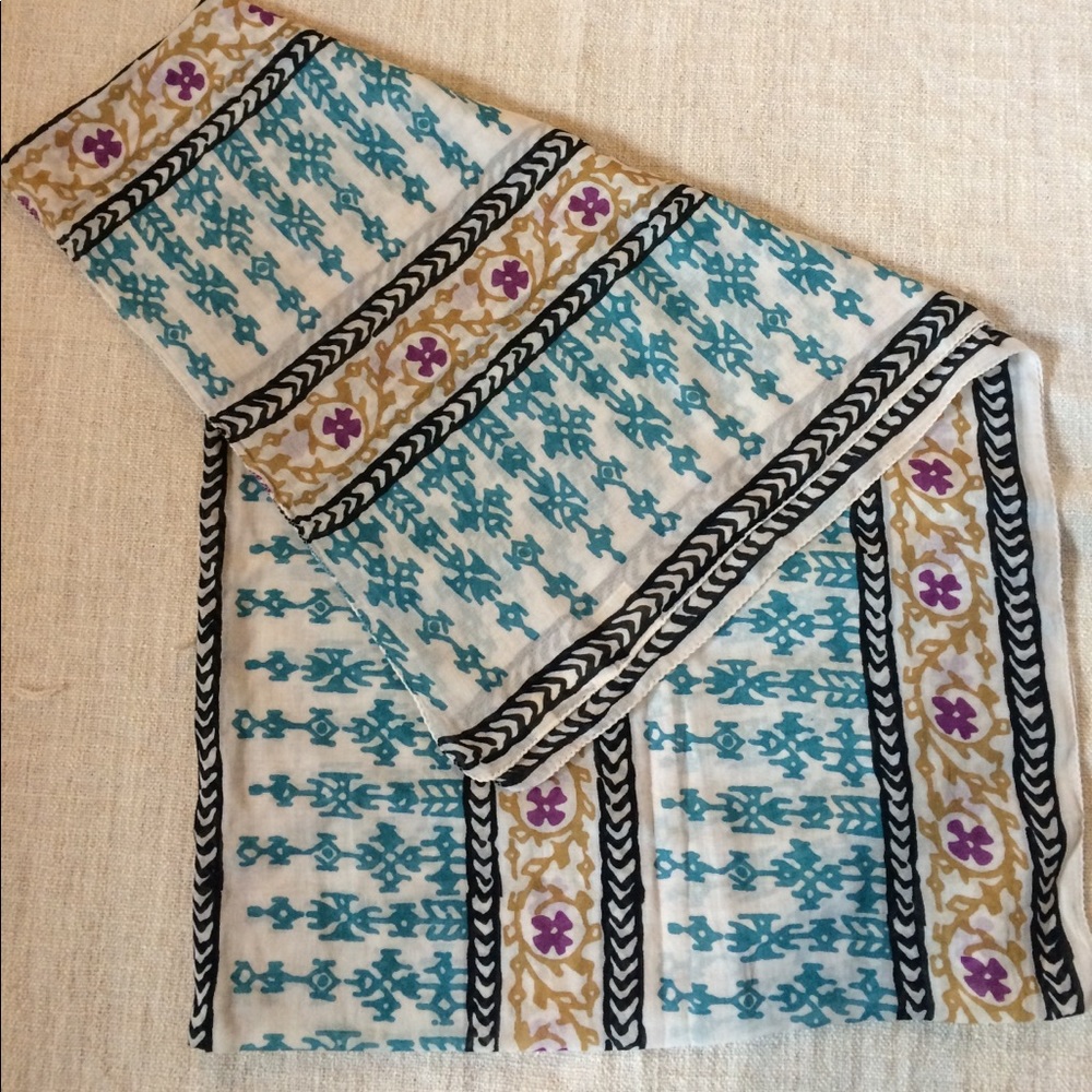 🌸John Robshaw Scarf🌸