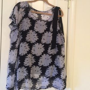 Avenue one sleeve/tank